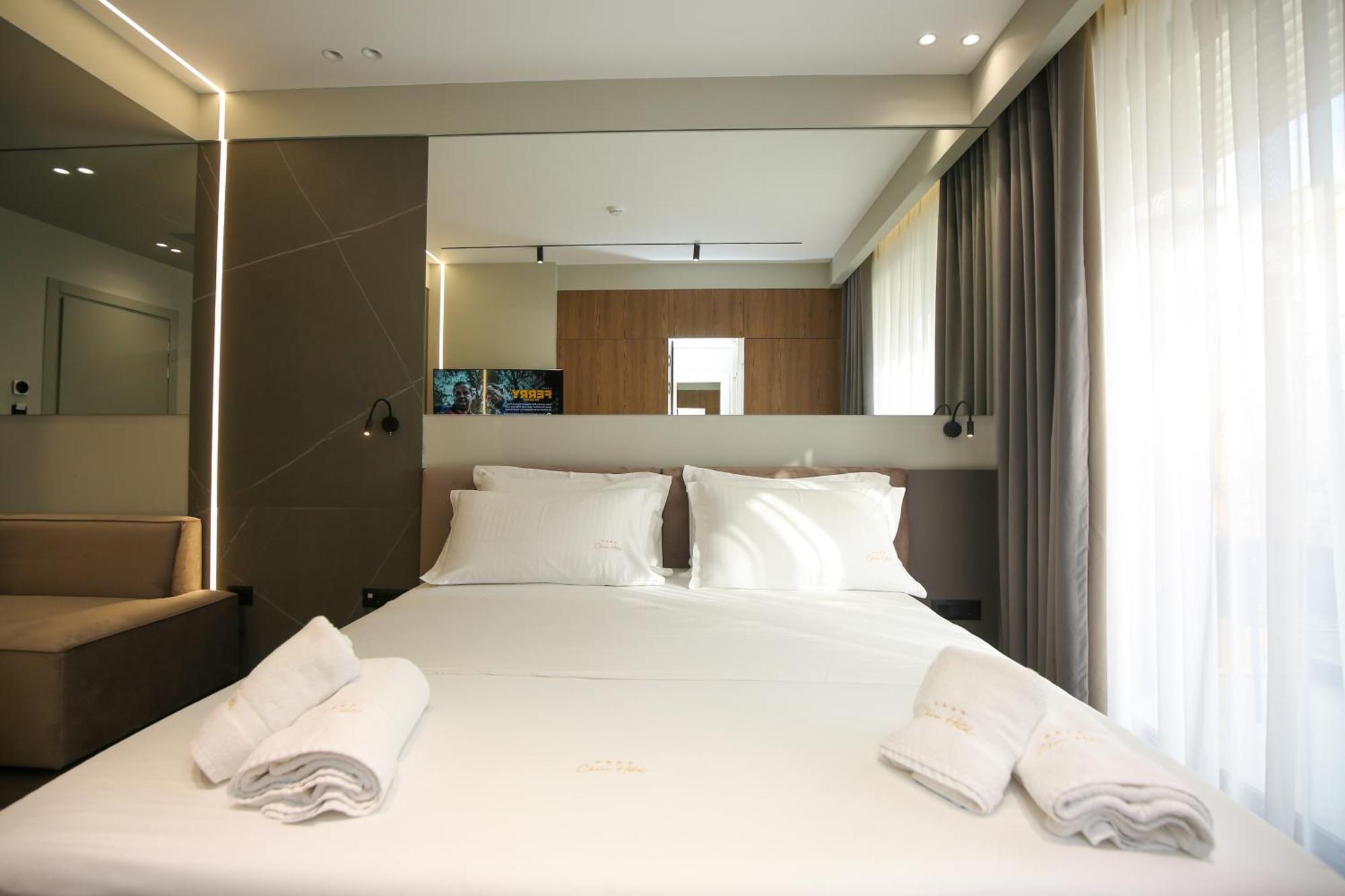 Vlorë Charm Hotel מראה חיצוני תמונה