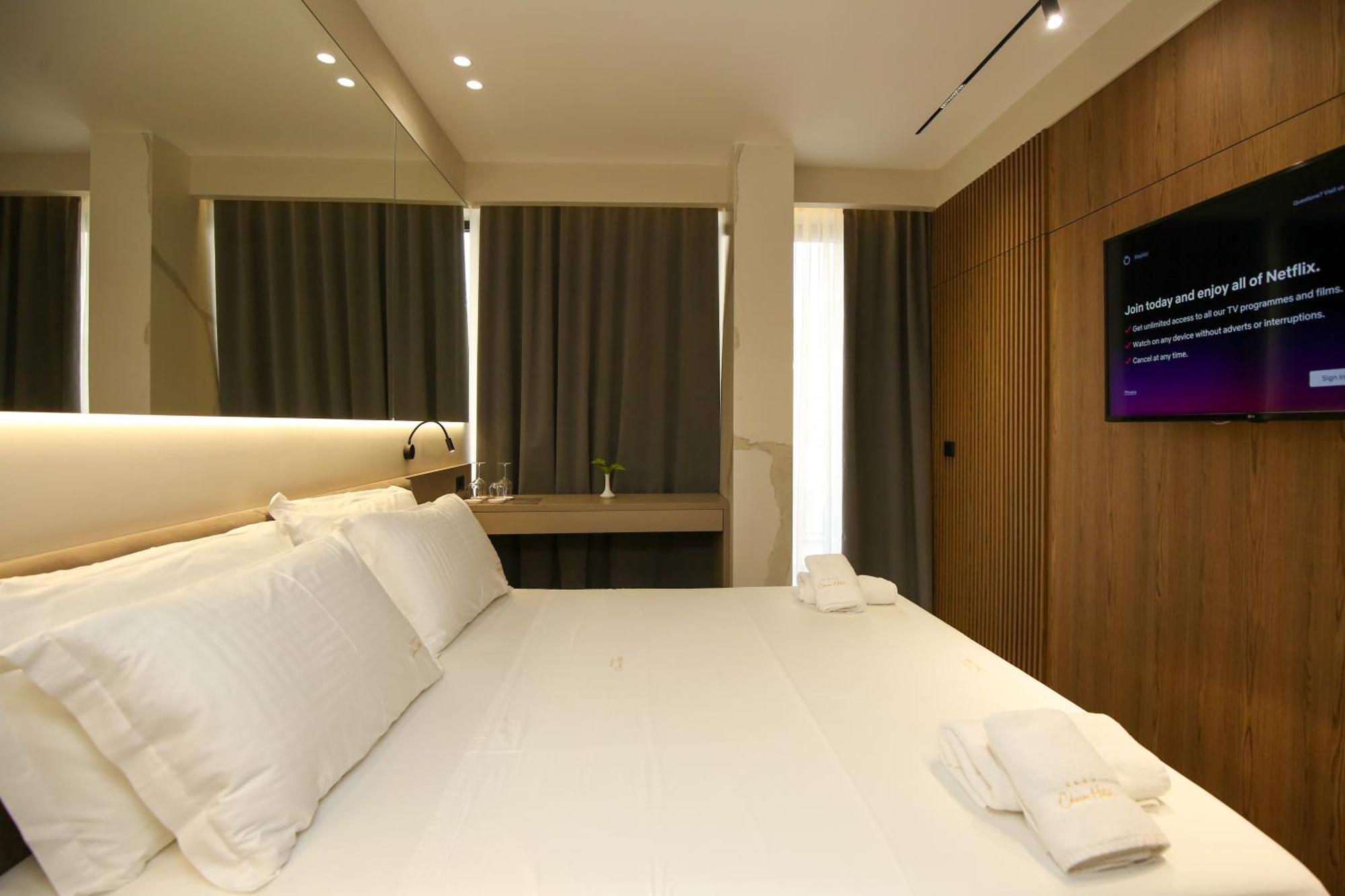 Vlorë Charm Hotel מראה חיצוני תמונה