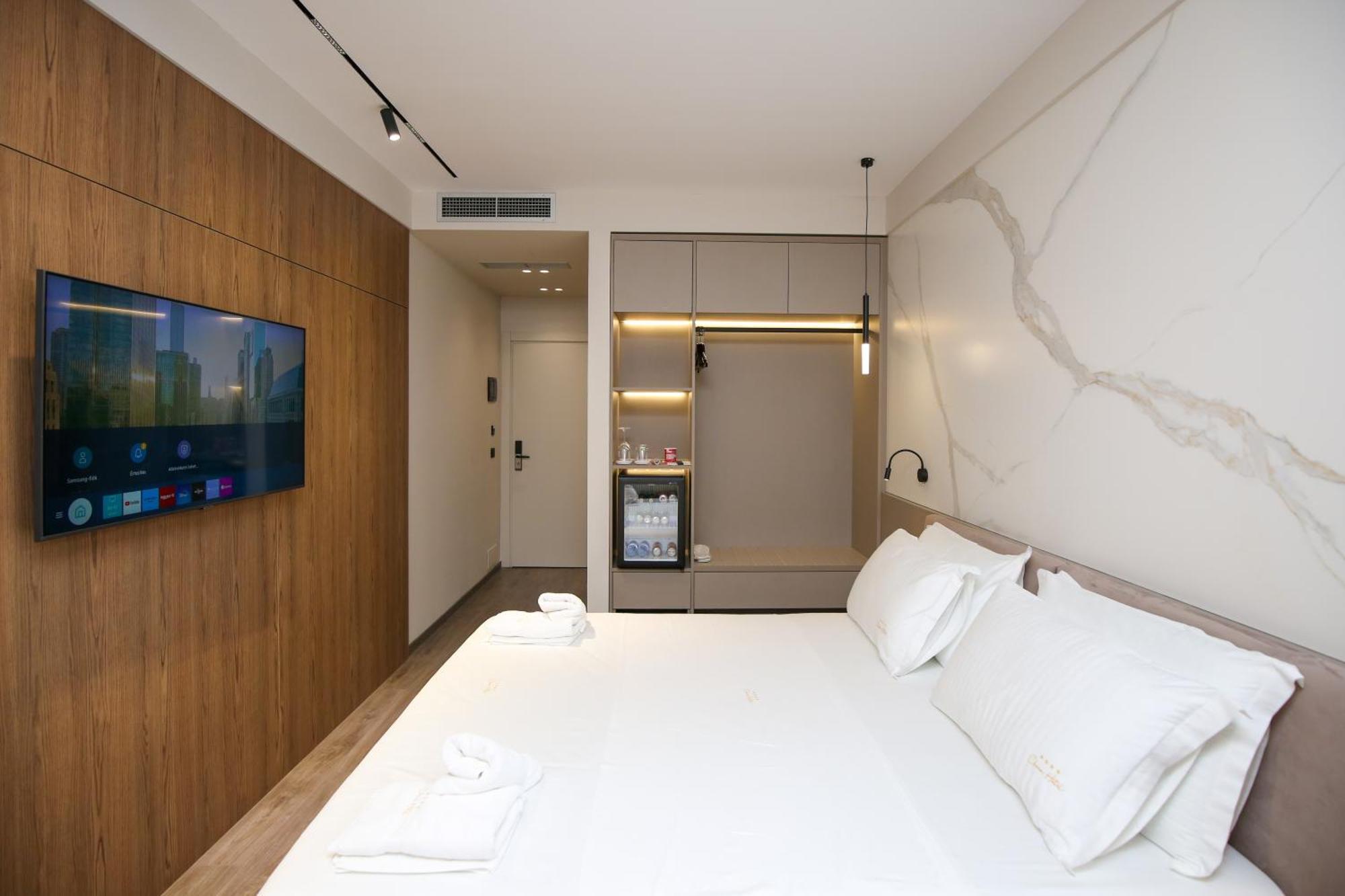 Vlorë Charm Hotel מראה חיצוני תמונה