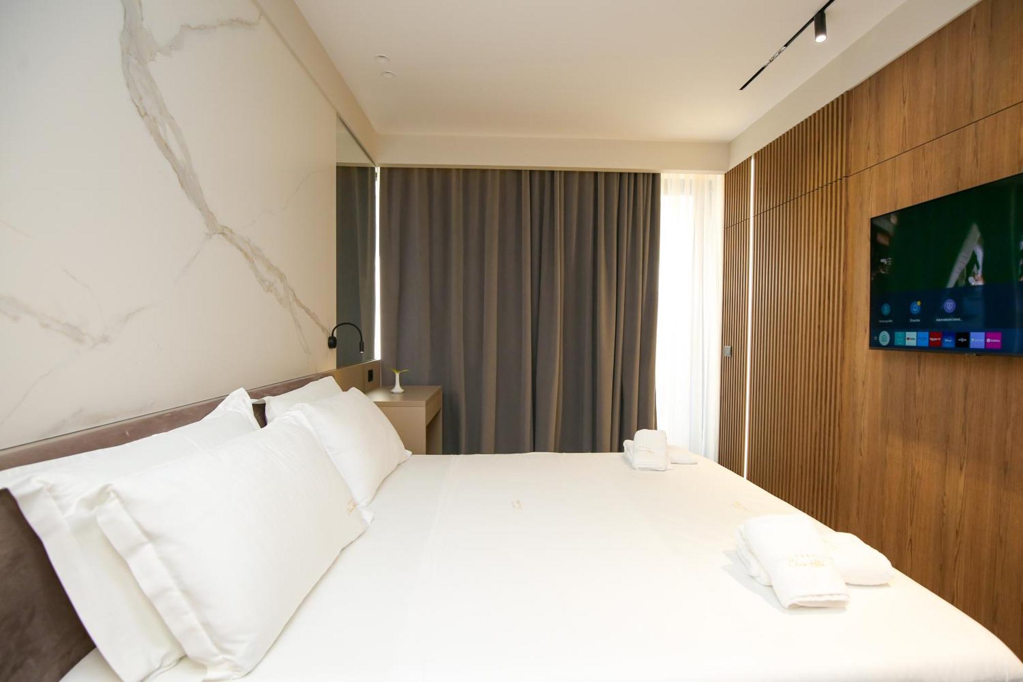 Vlorë Charm Hotel מראה חיצוני תמונה