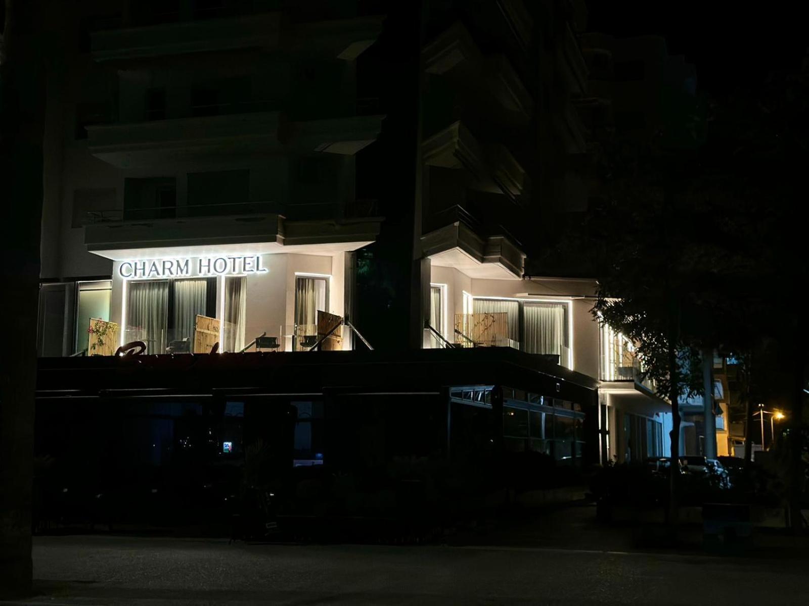Vlorë Charm Hotel מראה חיצוני תמונה
