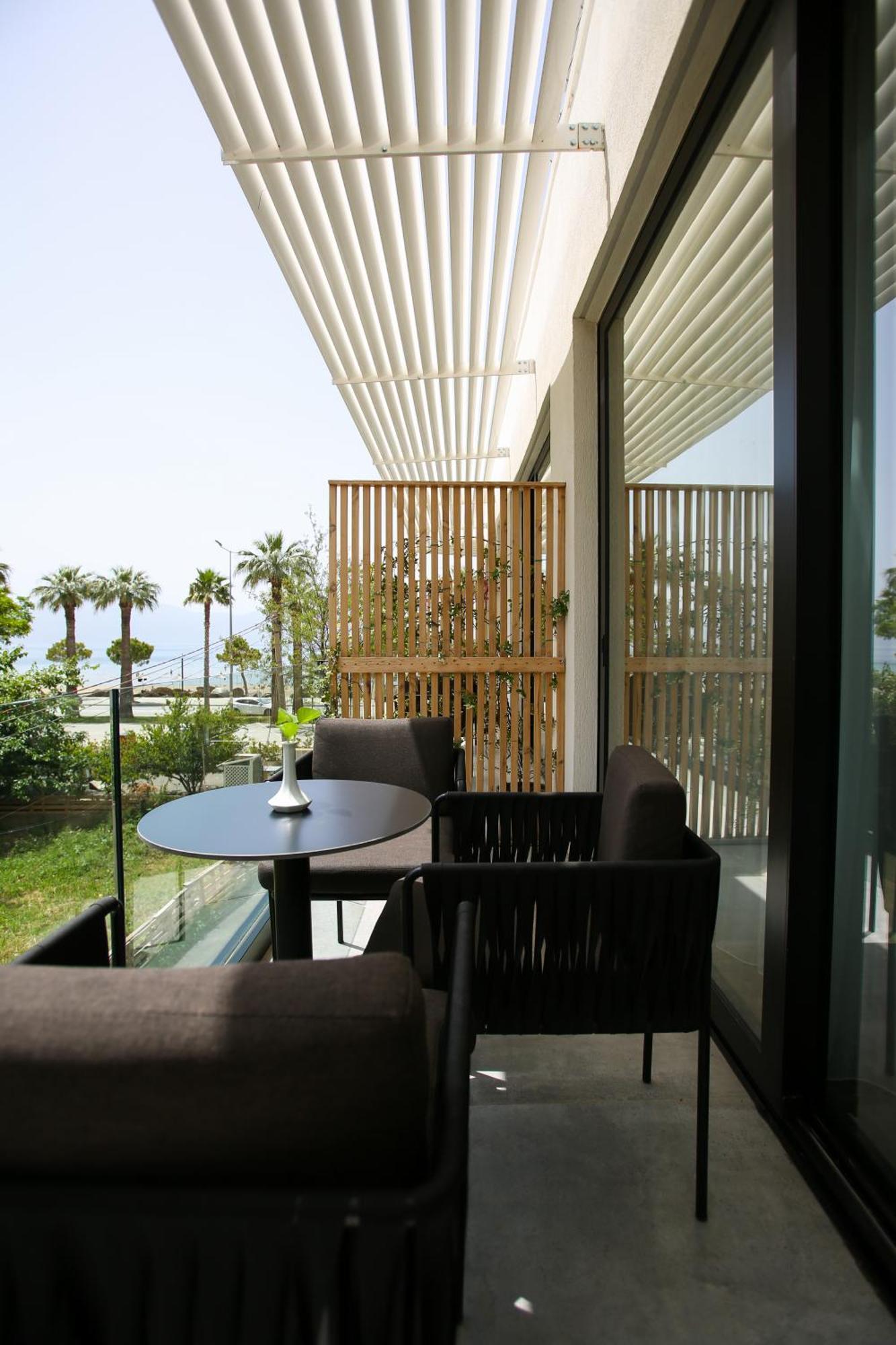 Vlorë Charm Hotel מראה חיצוני תמונה